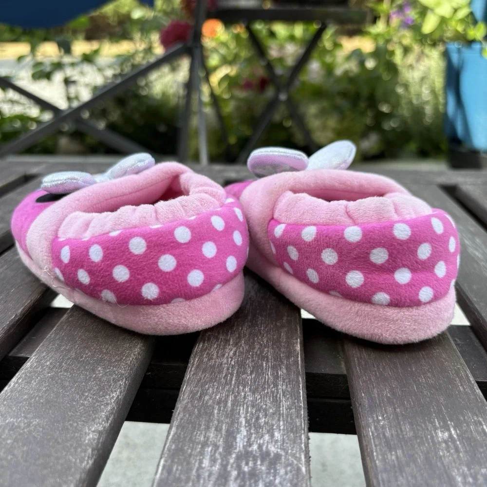 Disney Kids 5-6 Pink Minnie Mouse Slippers Polka Dot Bow Plush House Shoes Cozy